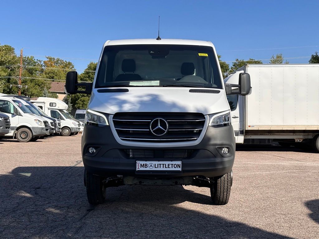 2023 Mercedes-Benz Sprinter 3500 Cab Chassis 170 WB 6