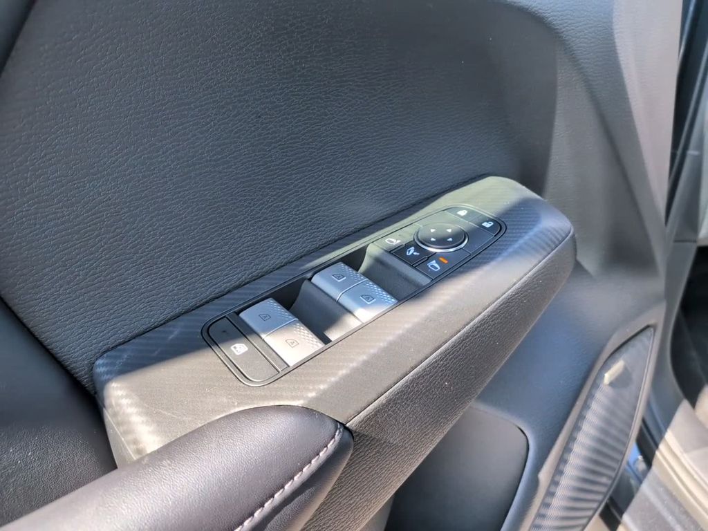 New 2026 Gray Mitsubishi SE image 19