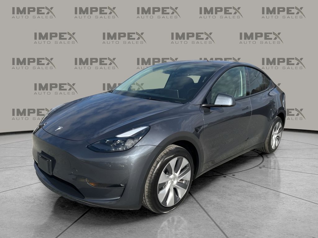 2023 Tesla Model Y Long Range's photo
