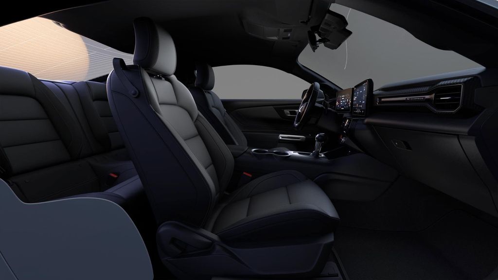 2025 Ford Mustang EcoBoost photo
