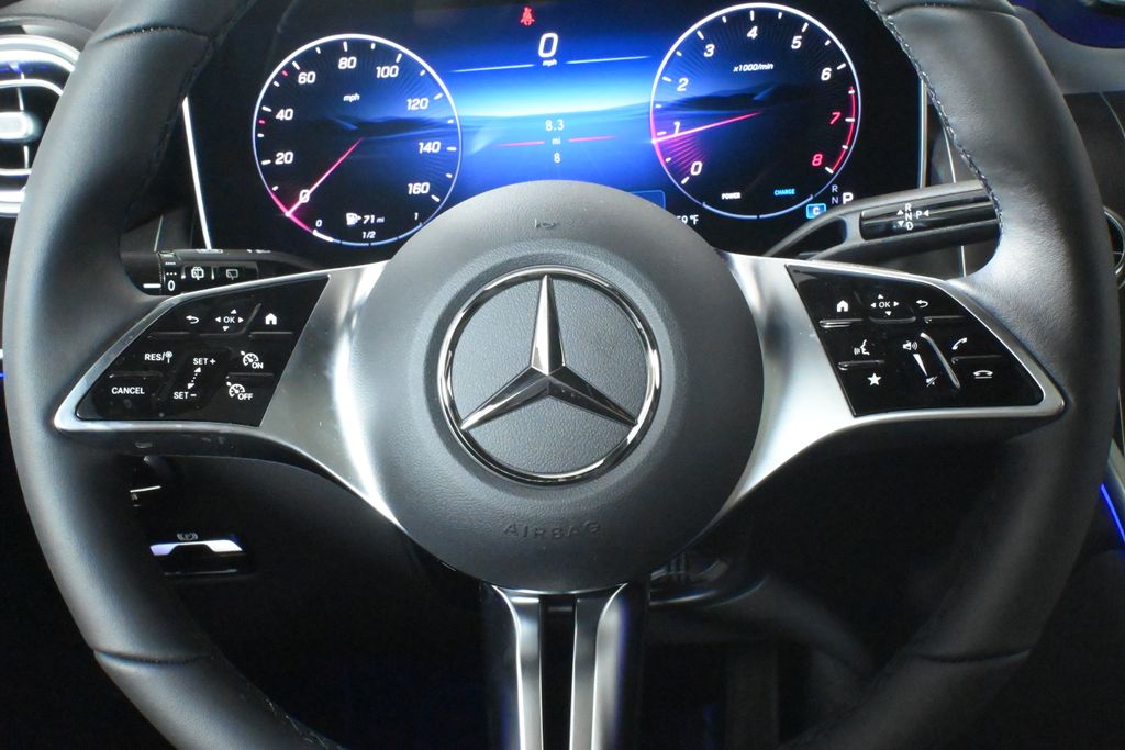 Thumbnail: 2026 Mercedes-Benz GLC - 18