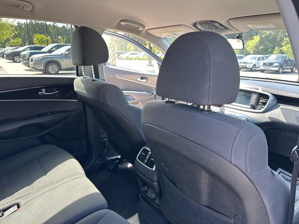2020 Everlasting Silver Kia Sorento LX AWD SUV