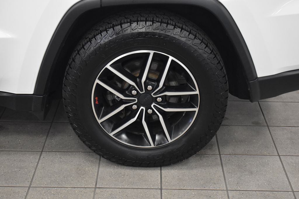 2020 Jeep Grand Cherokee Trailhawk 12