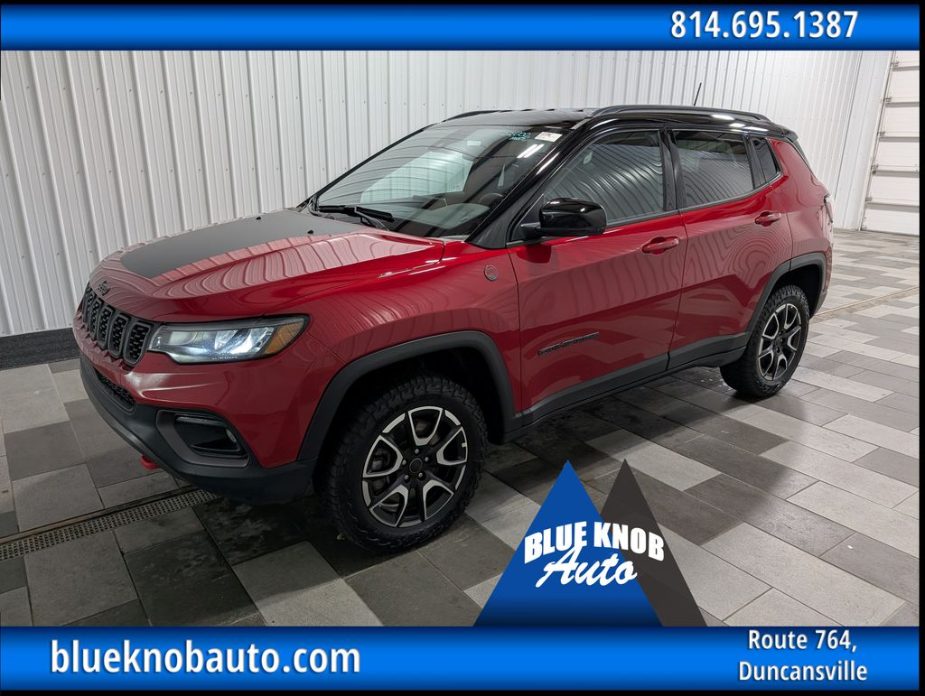 Red Hot Pearlcoat 2025 Jeep Compass SUV / Crossover Four-Wheel Drive 8-Speed Automatic