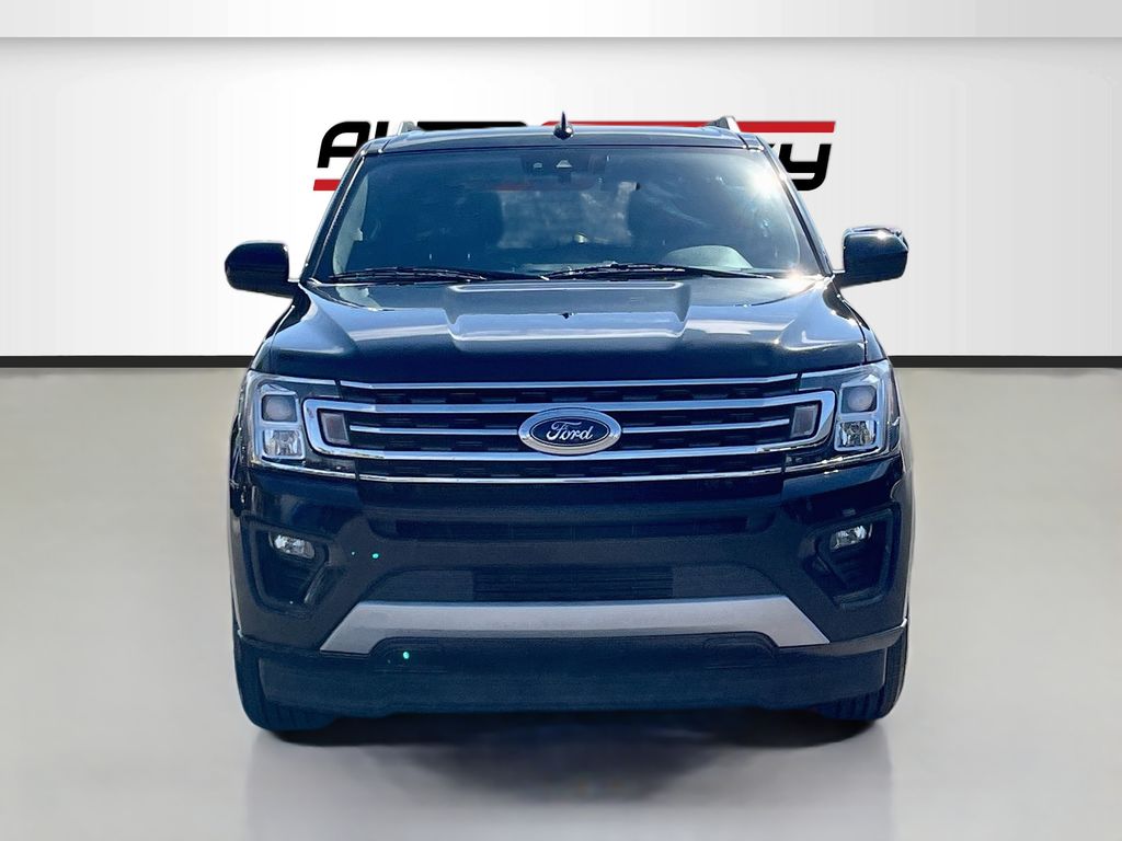 Used 2021 Black Ford XLT image 2