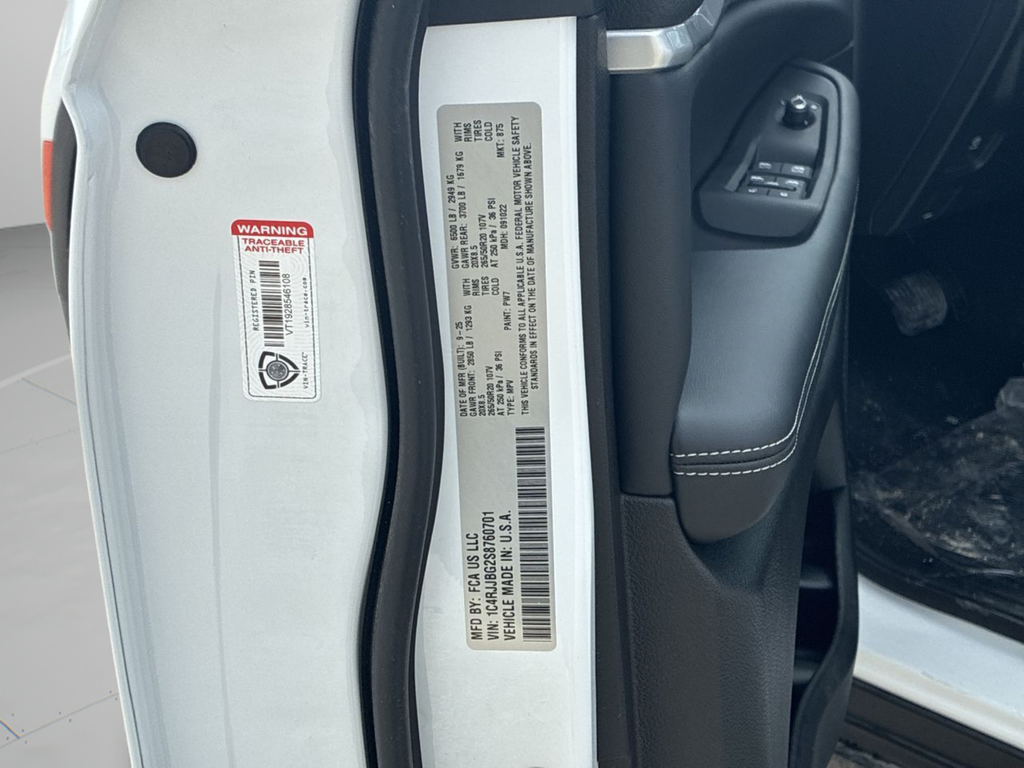 New 2025 White Jeep Limited image 43