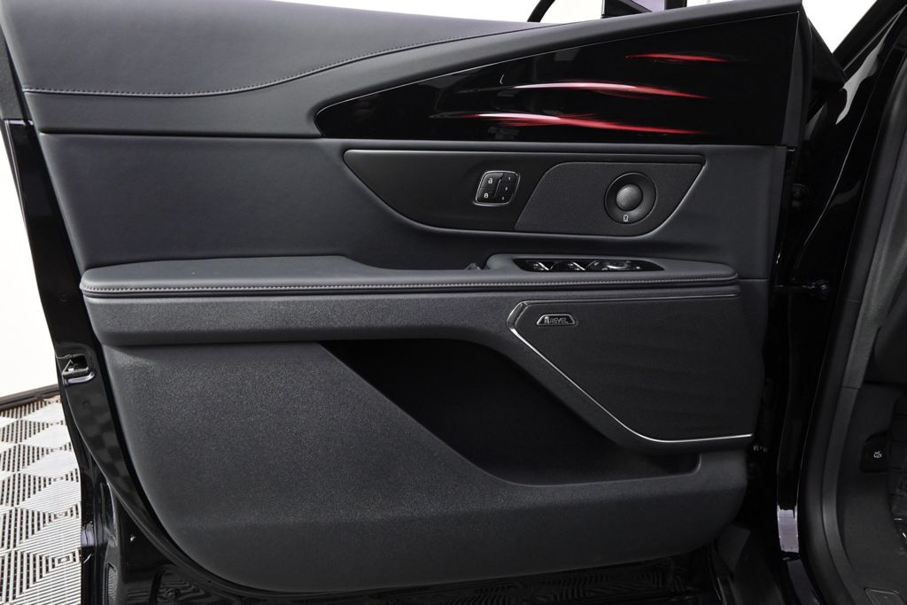 New 2026 Black Lincoln Premiere image 22