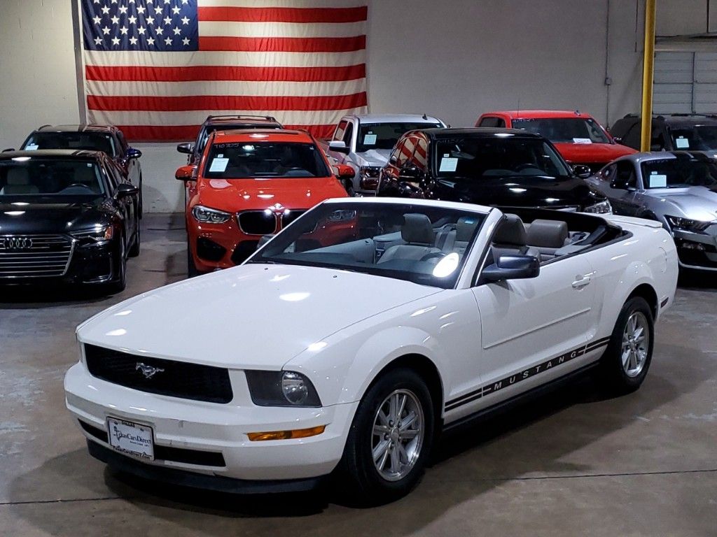 2008 Ford Mustang V6 Deluxe 30