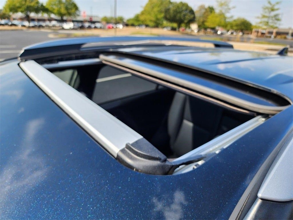 Used 2017 Blue Toyota SE image 3