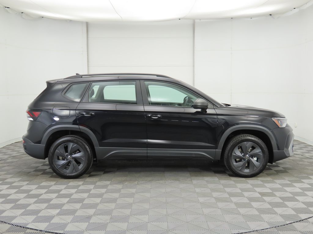 Thumbnail: 2025 Volkswagen Taos - 4