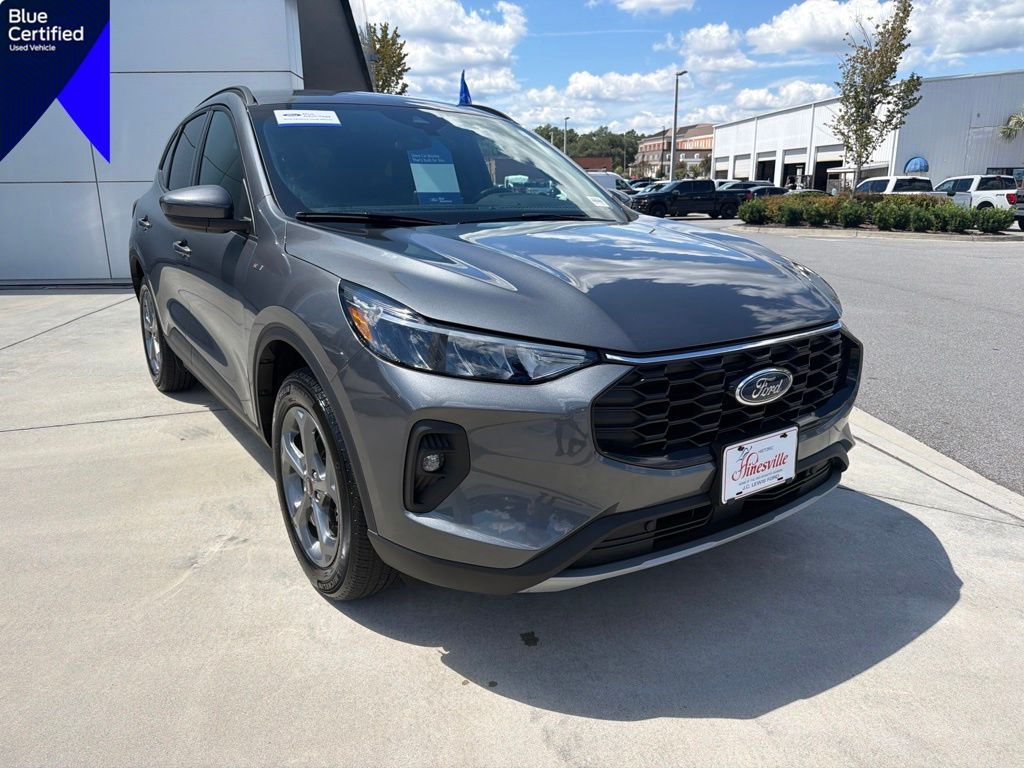 2025 Ford Escape ST-Line Select