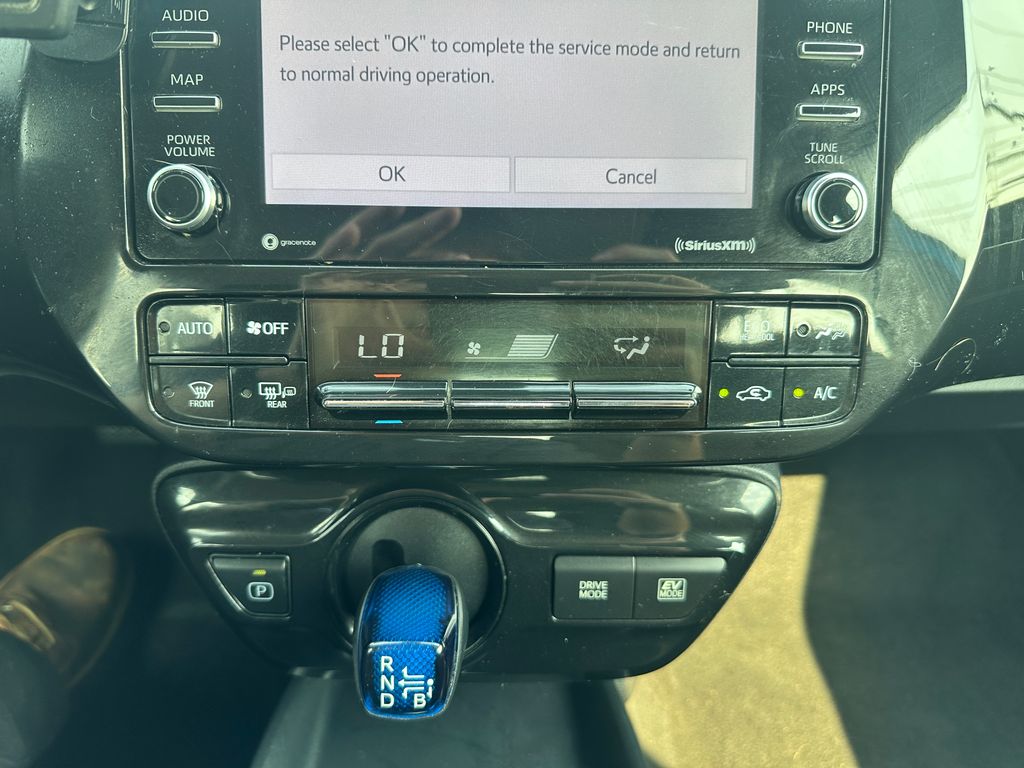 2022 Toyota Prius LE AWD-e