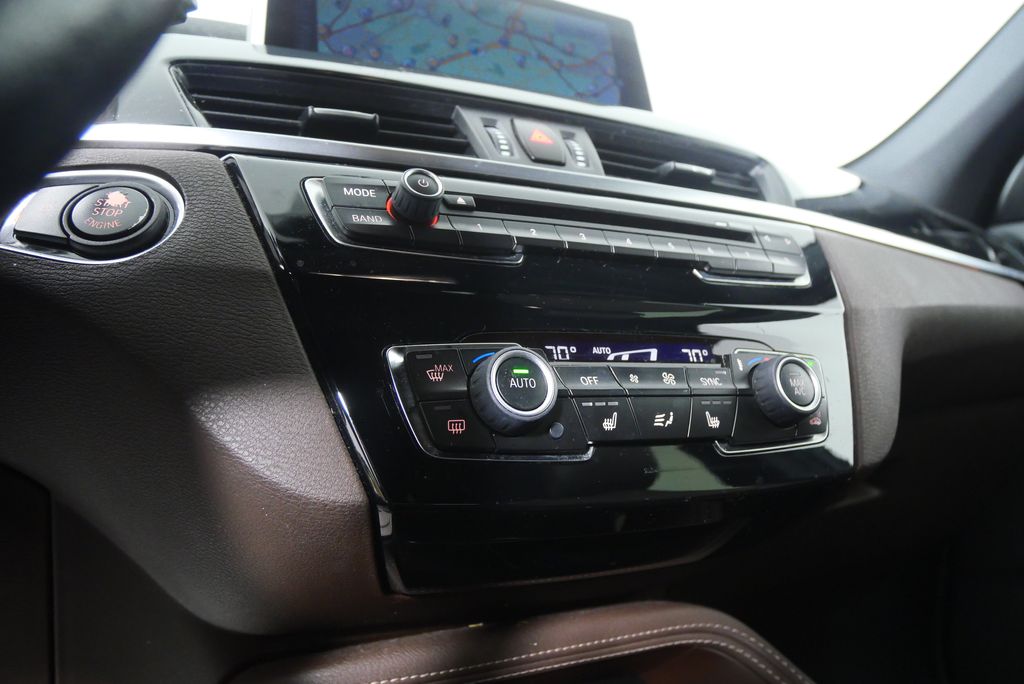 Thumbnail: 2017 BMW X1 - 17