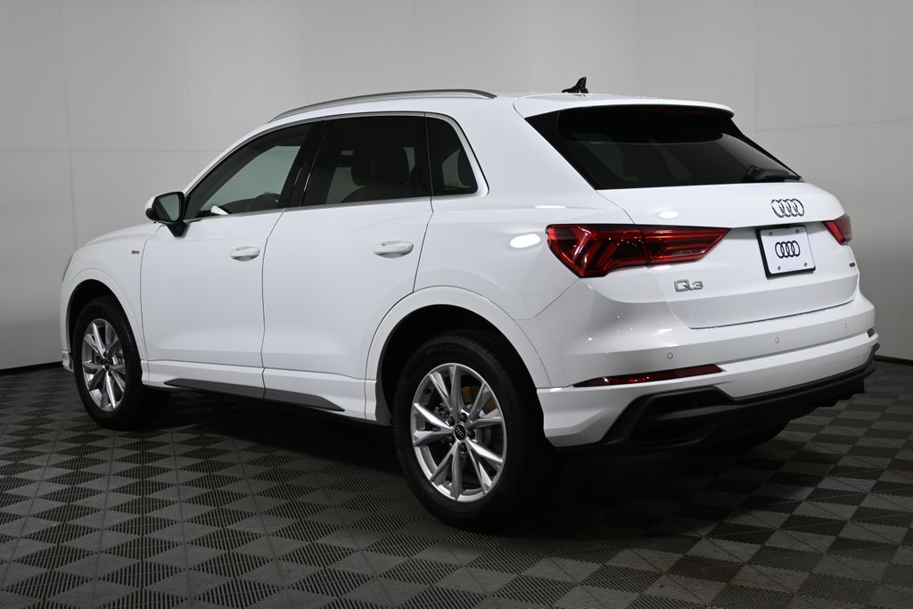 Thumbnail: 2025 Audi Q3 - 5