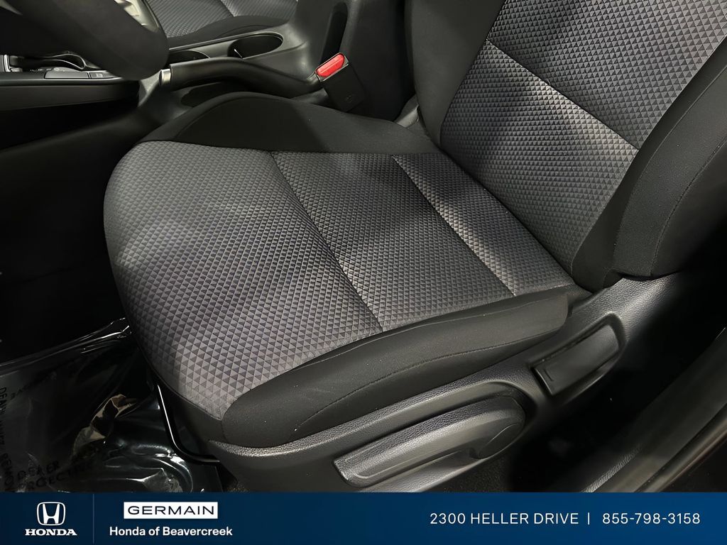 Used 2025 Black Kia LX image 17