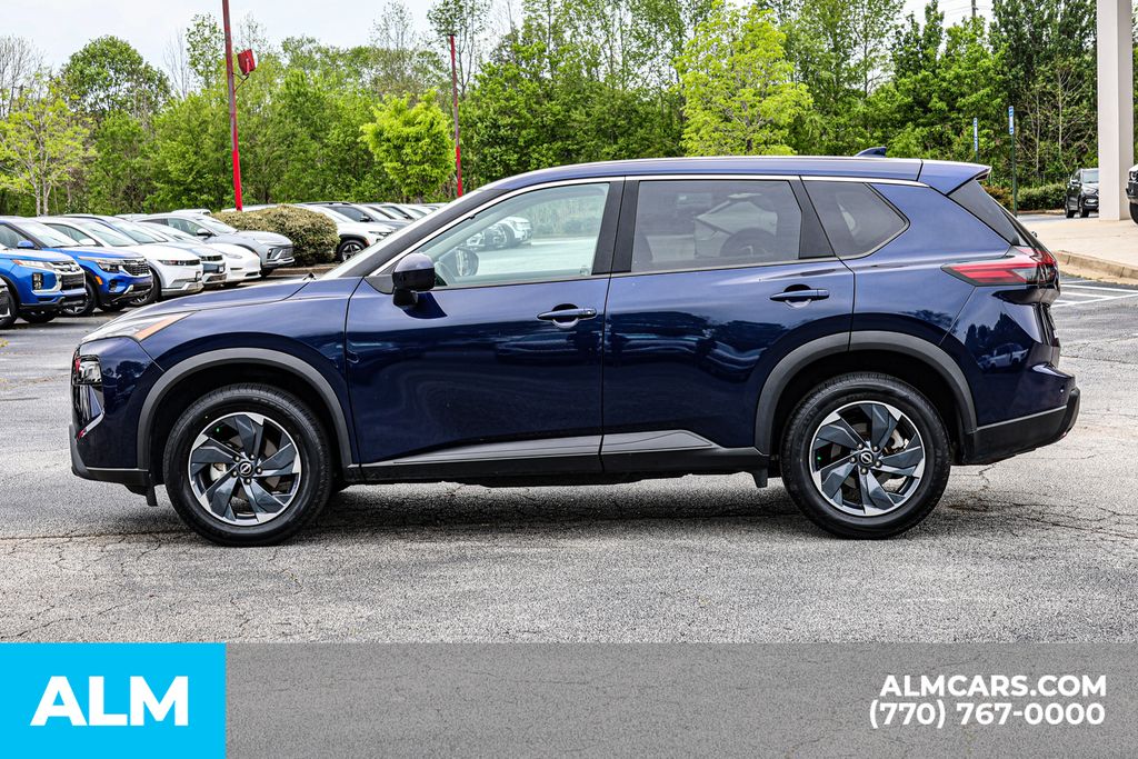 Used 2025 Blue Nissan SV image 9