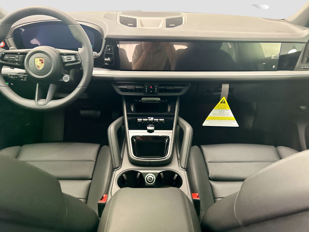 Thumbnail: 2026 Porsche Cayenne - 15
