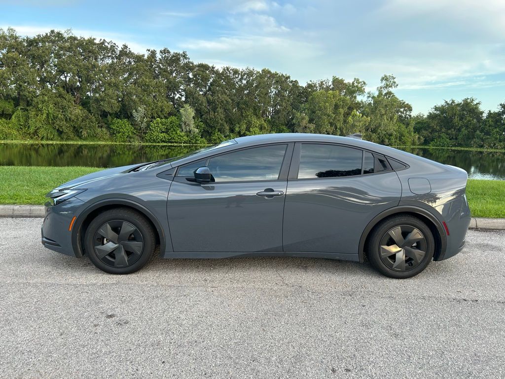 Thumbnail: 2024 Toyota Prius - 2
