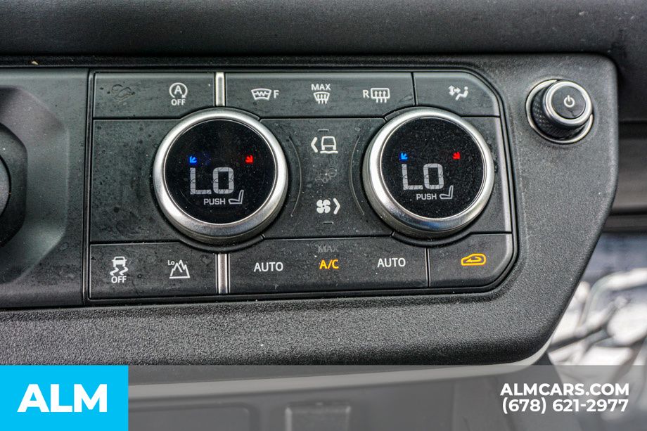 Used 2024 Black Land Rover S image 42