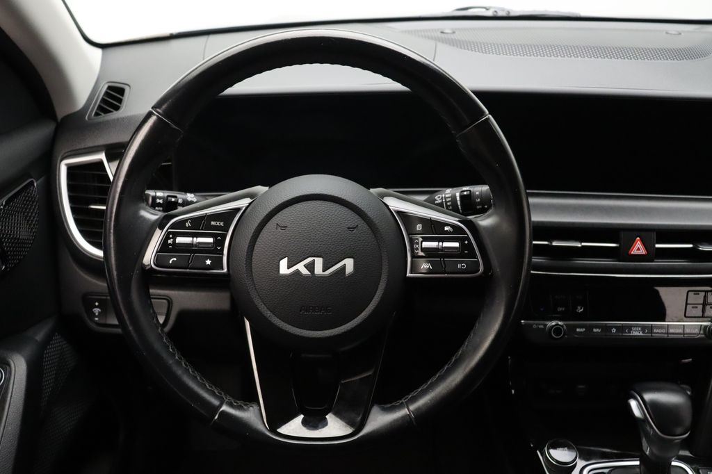 2024 Kia Seltos X-Line 23