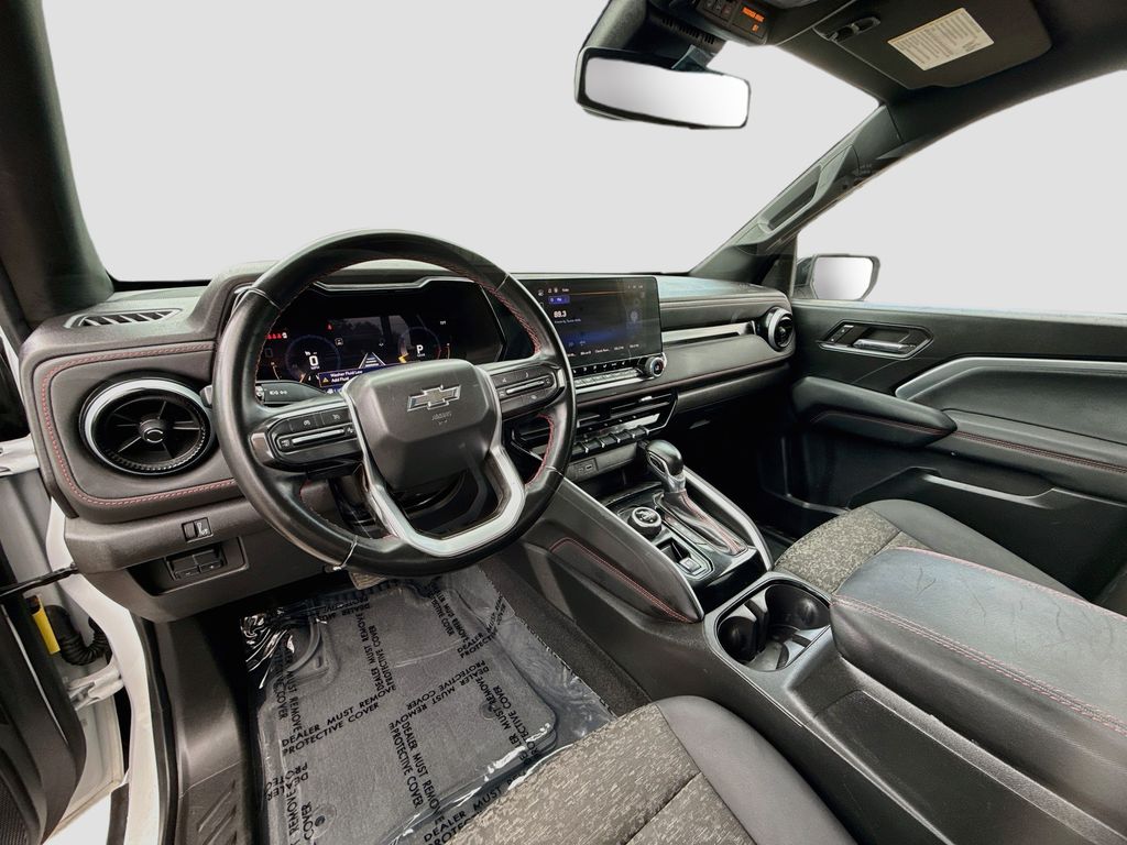 2024 Chevrolet Colorado Z71 - 8