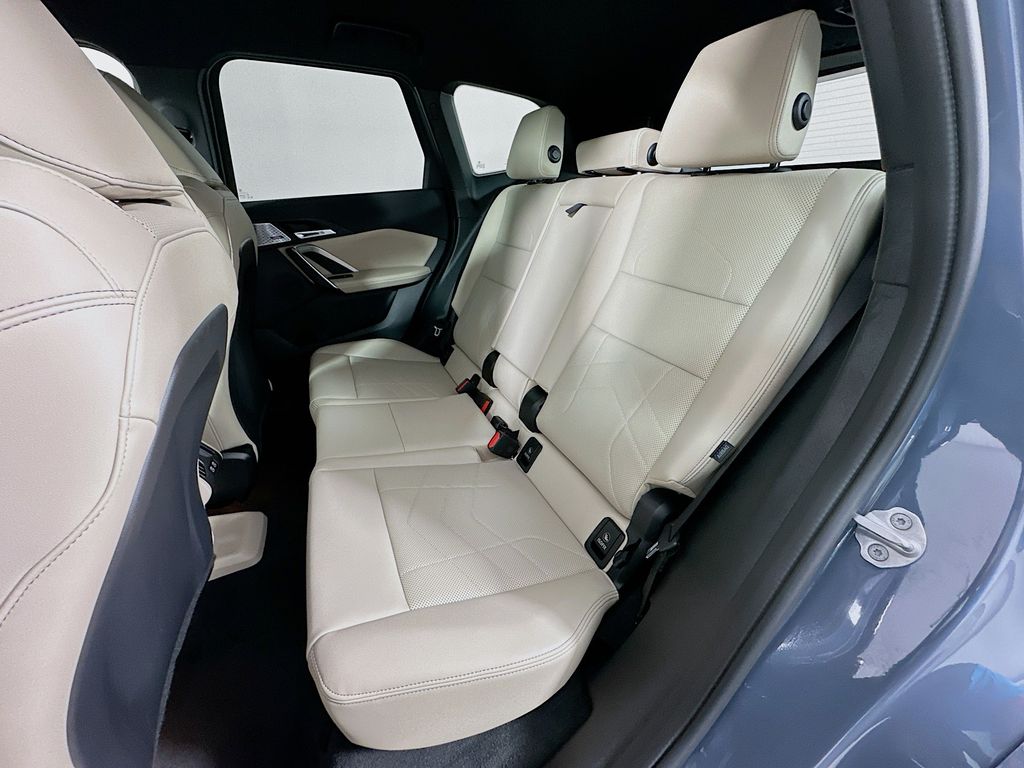 Thumbnail: 2025 BMW X1 - 23