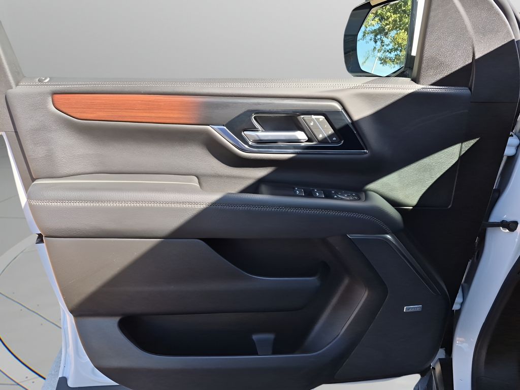 Used Car 2025 Gmc Yukon Xl  Denali For Sale Under $80,000 In Austin, Texas