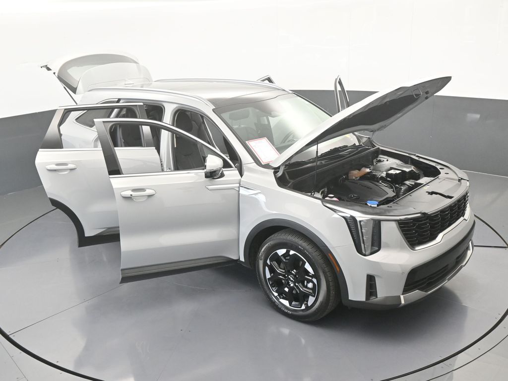 Used 2025 Wolf Gray Kia S image 75