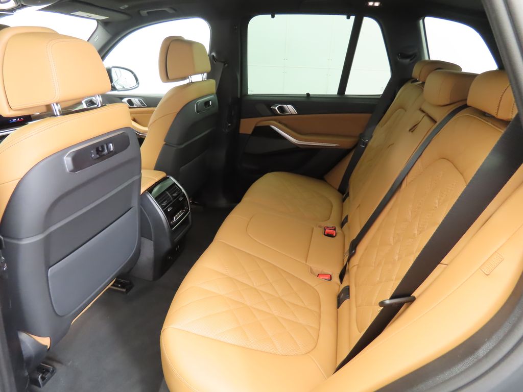 Thumbnail: 2026 BMW X5 - 22