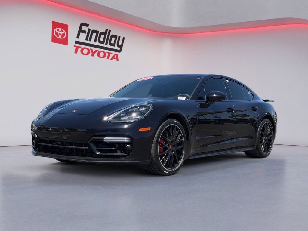 2019 Porsche Panamera GTS
