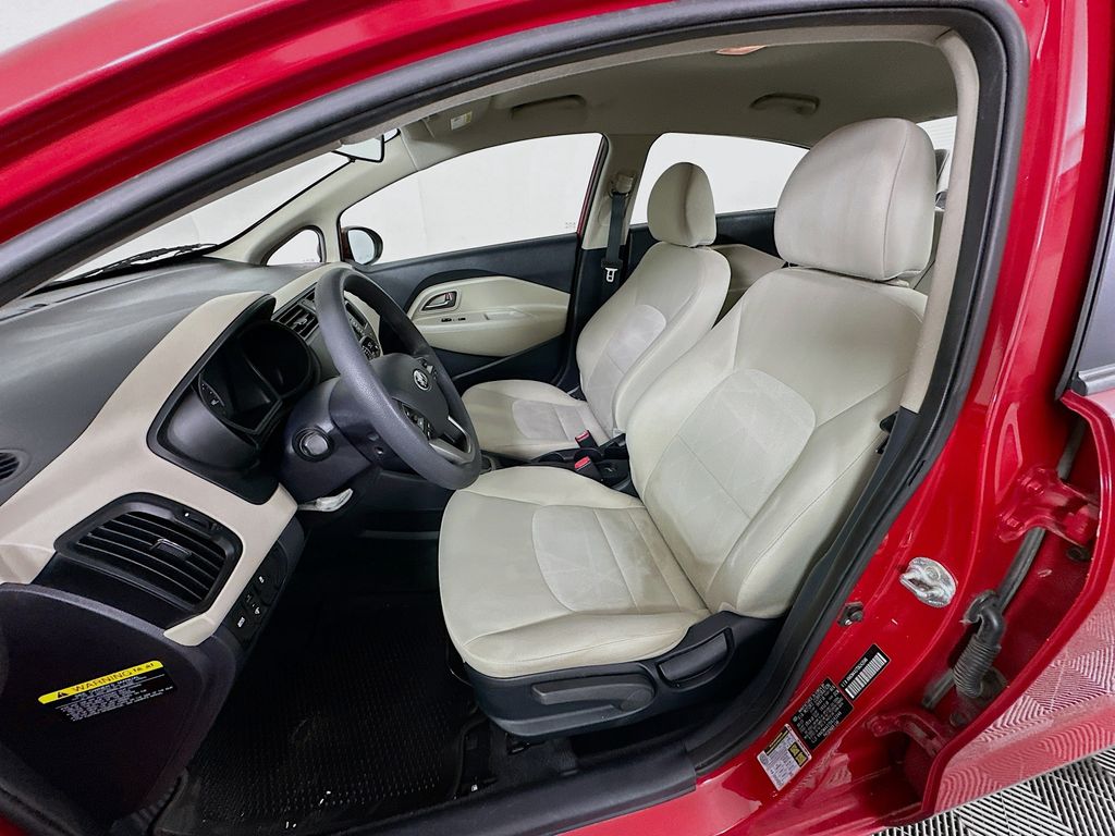 Thumbnail: 2013 Kia Rio - 19