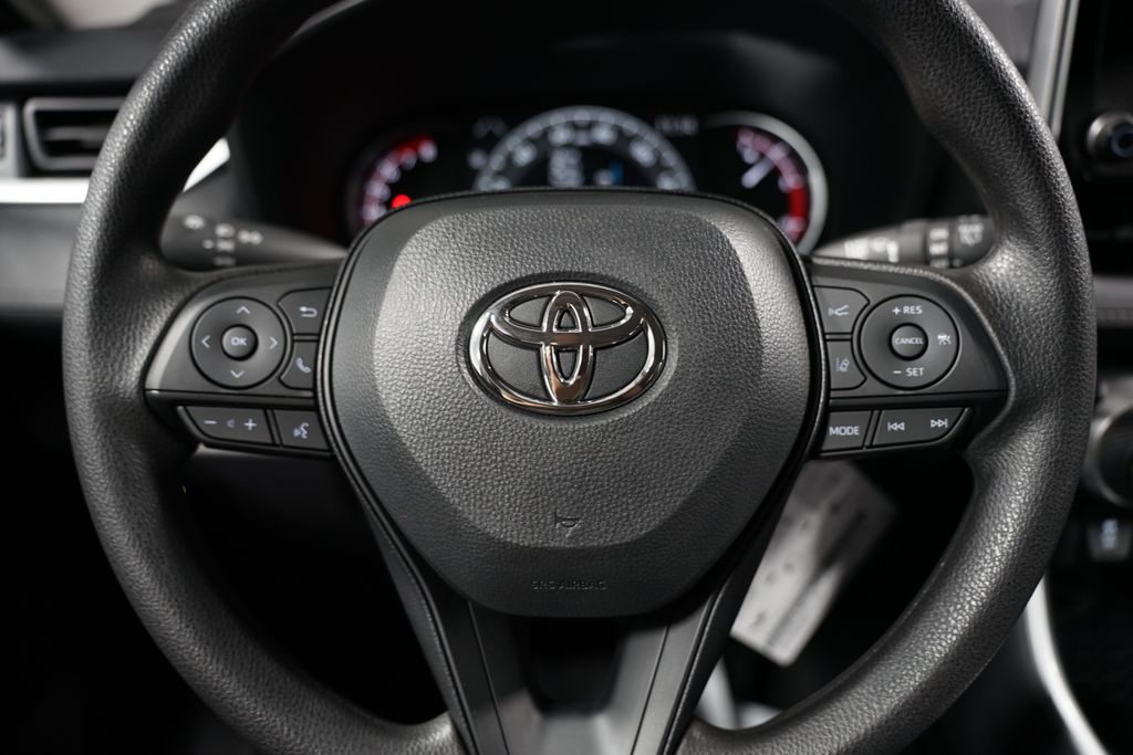 Thumbnail: 2025 Toyota RAV4 - 12