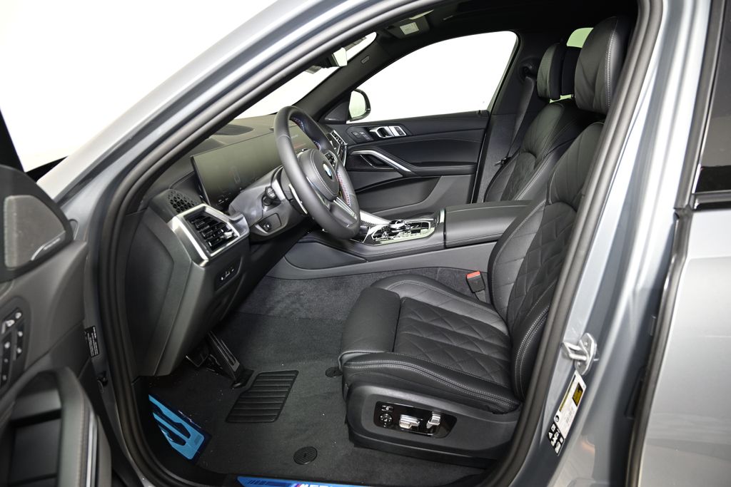 Thumbnail: 2026 BMW X6 - 15