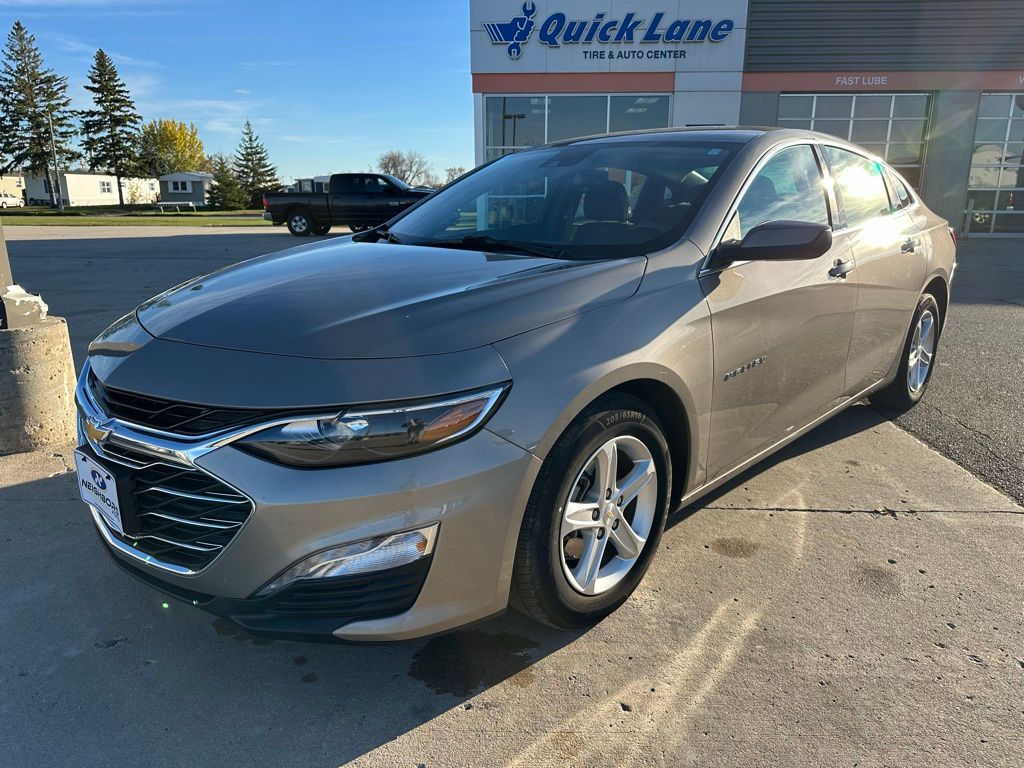 2023 Chevrolet Malibu LT with 1LT FWD