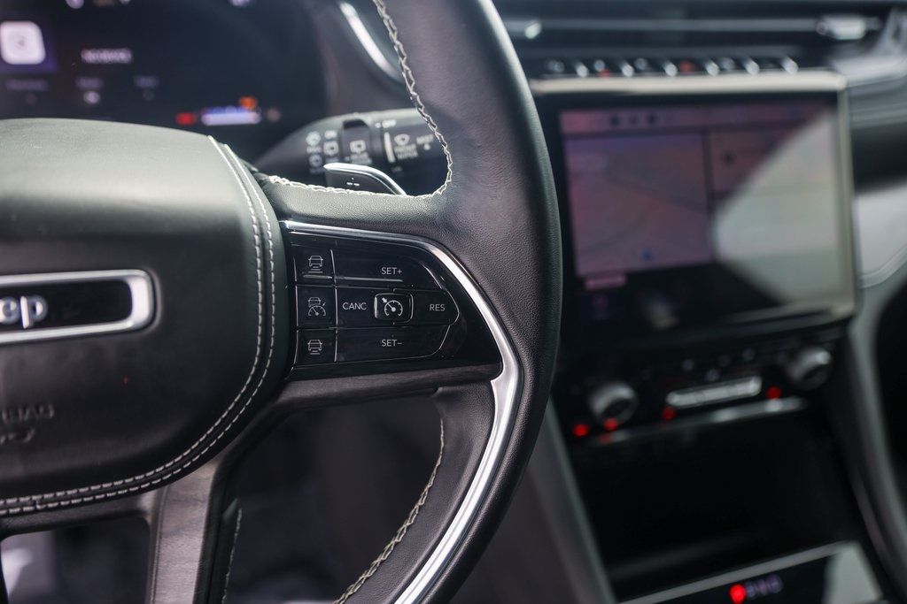 Used Car 2022 Jeep Grand Cherokee  Overland For Sale Under $35,000 In Austin, Texas