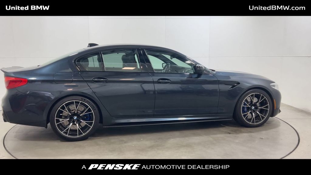 Thumbnail: 2019 BMW M5 - 9