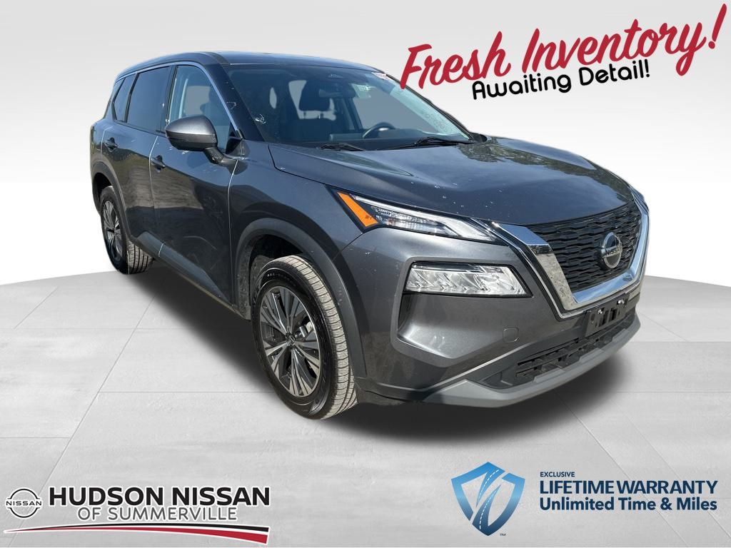 2021 Gun Metallic Nissan Rogue SV SUV