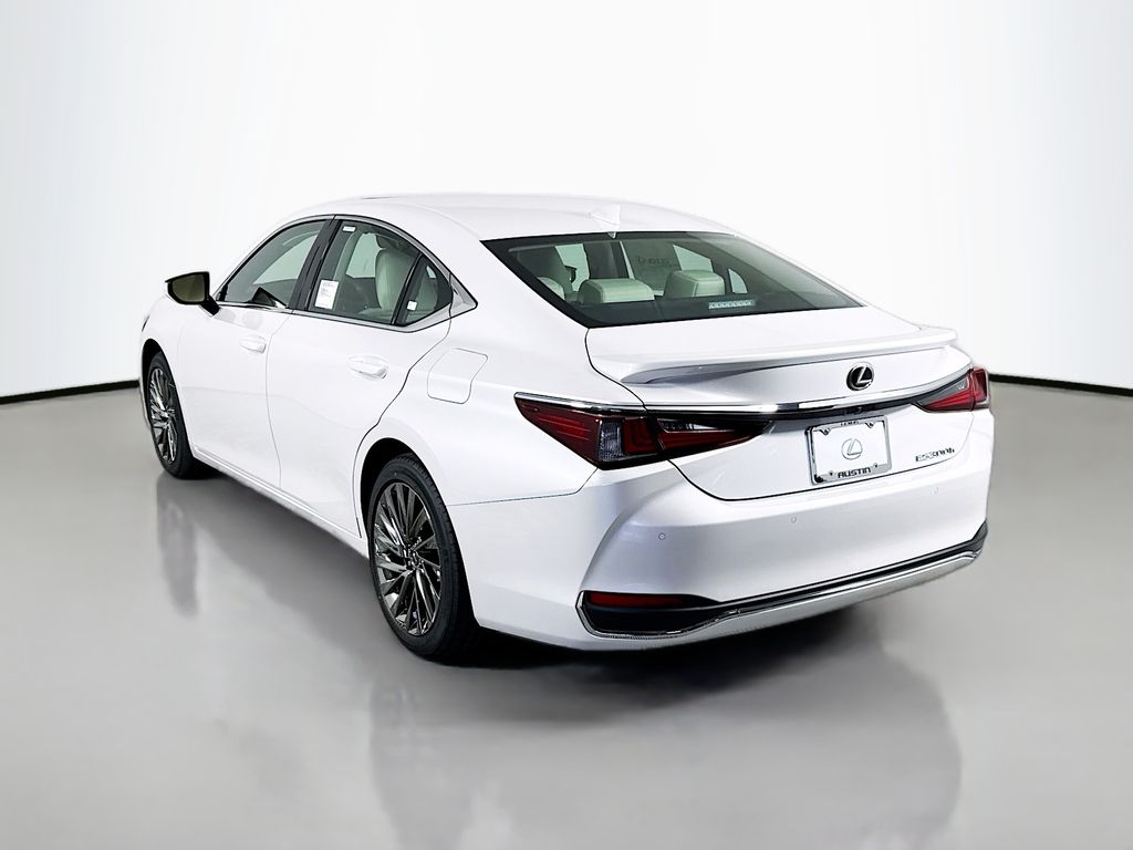 2025 Lexus ES  7
