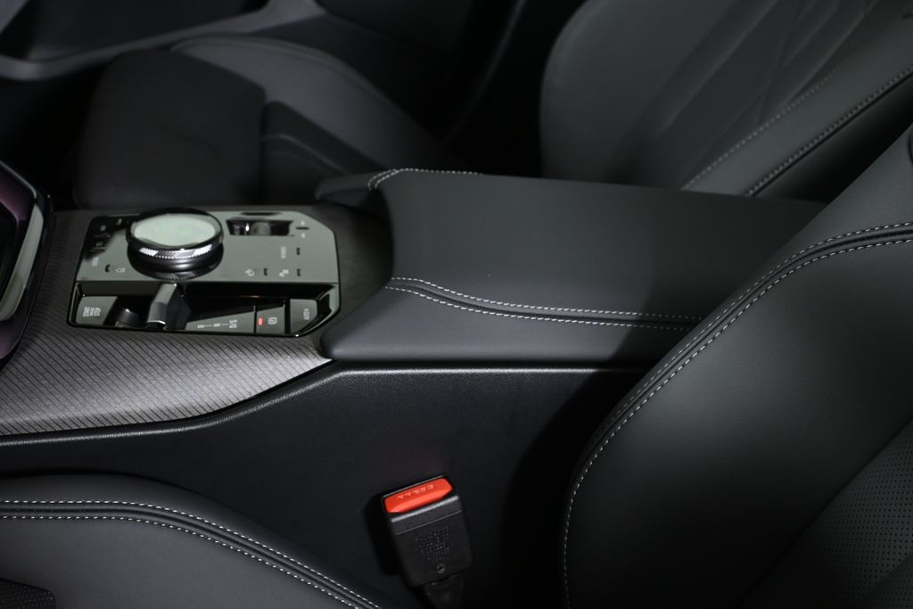 Thumbnail: 2026 BMW X3 - 25