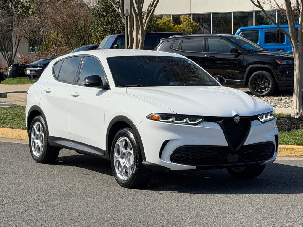 2024 Alfa Romeo Tonale Sprint eAWD