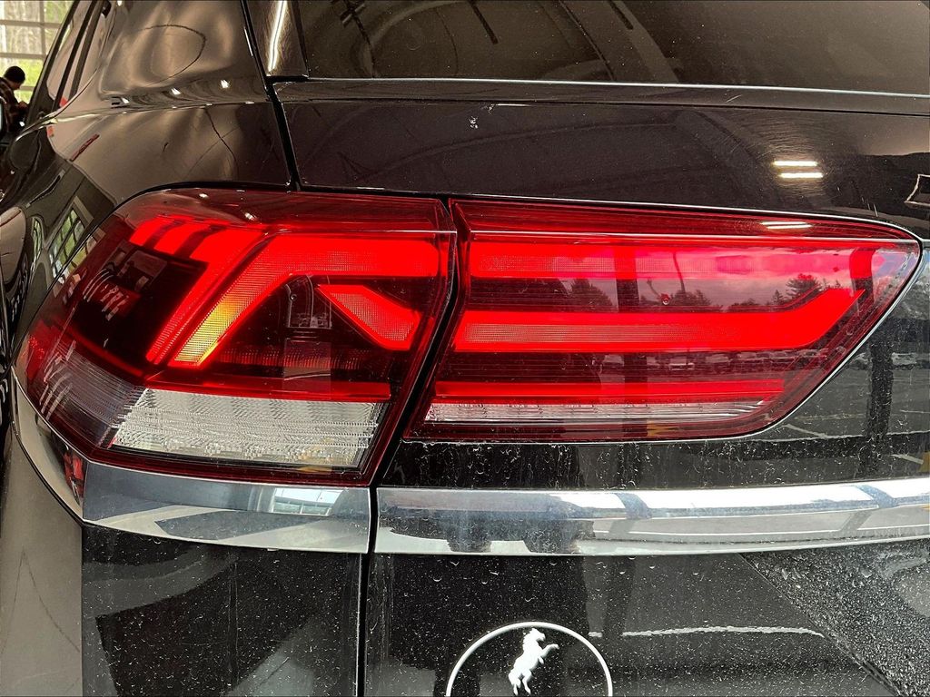 2022 Volkswagen Atlas Cross Sport — photo 22