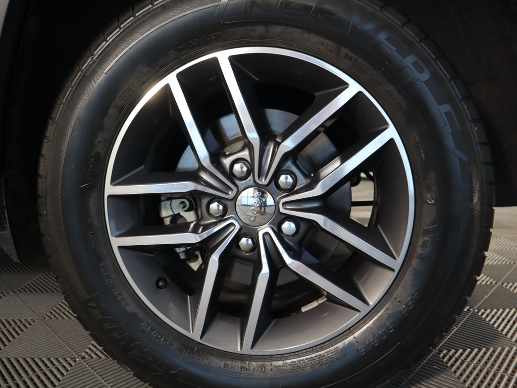 Thumbnail: 2018 Jeep Grand Cherokee - 32