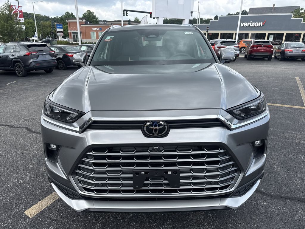 New 2026 Toyota Grand Highlander Hybrid SUV