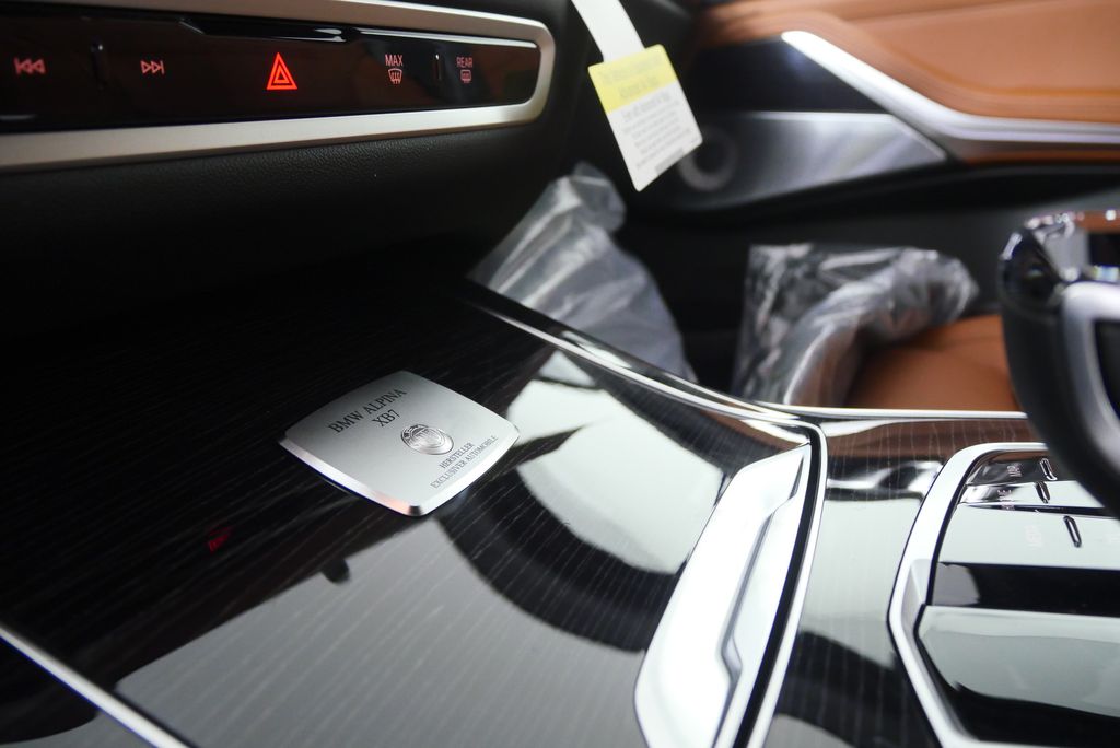 Thumbnail: 2026 BMW X7 - 26