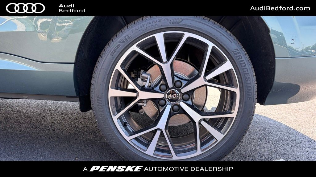 Thumbnail: 2026 Audi Q3 - 10