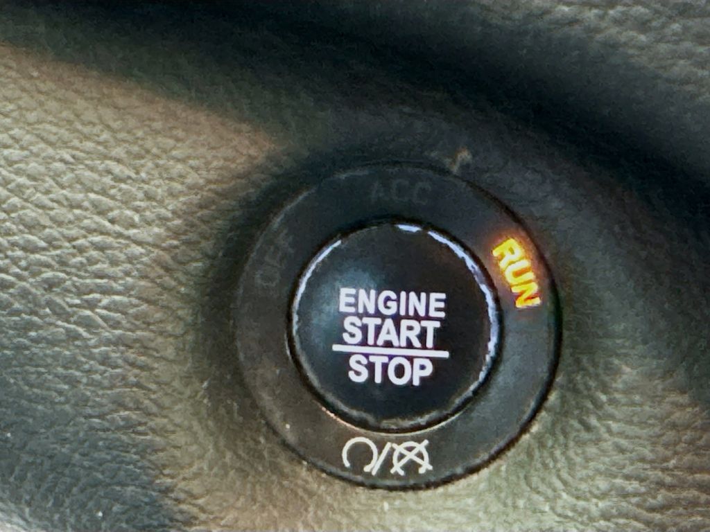 Used Car 2018 Jeep Cherokee  Latitude Plus For Sale Under $10,000 In Austin, Texas