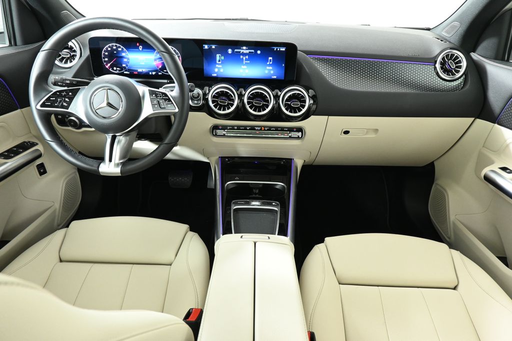 2025 Mercedes-Benz GLA 250 4MATIC 15