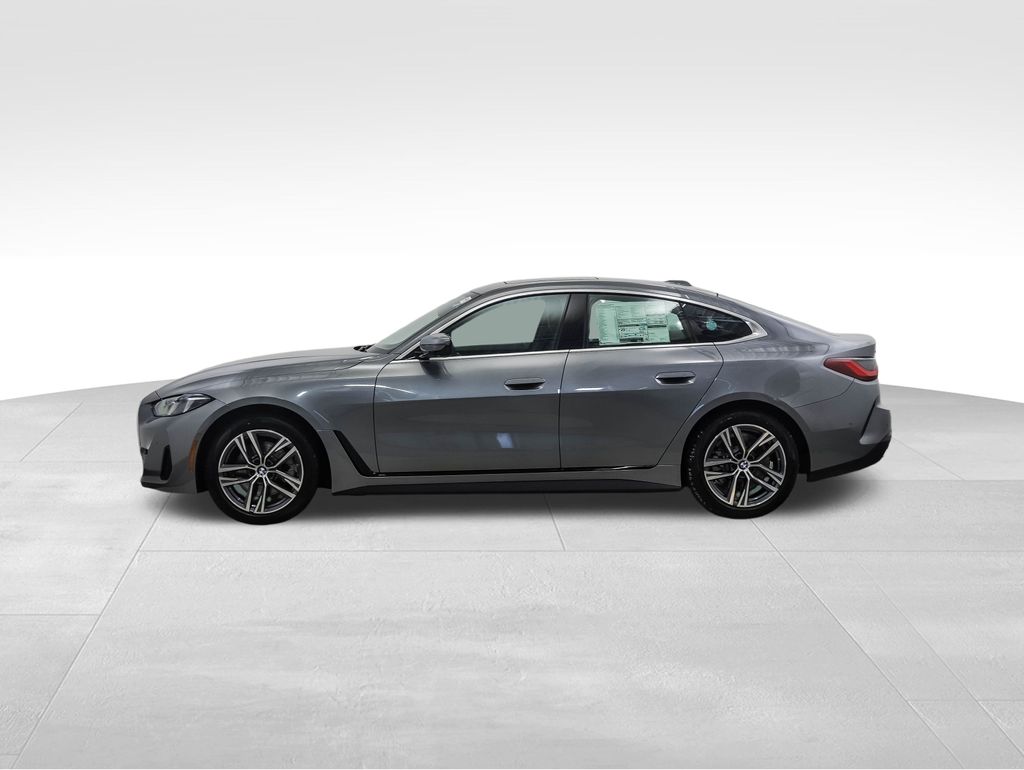Thumbnail: 2026 BMW 4 Series - 2