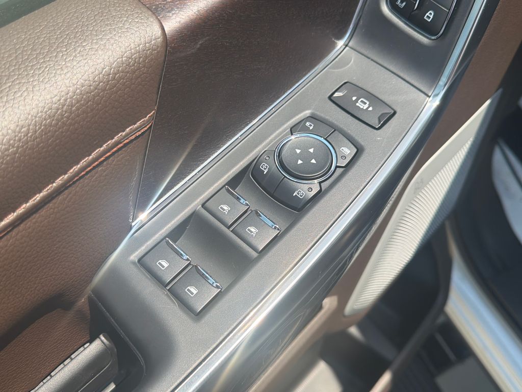 New 2026 White Ford King Ranch image 17