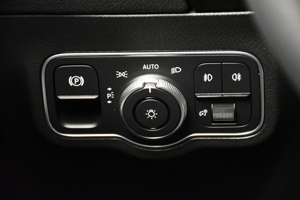 2025 Mercedes-Benz GLA 250 4MATIC 20
